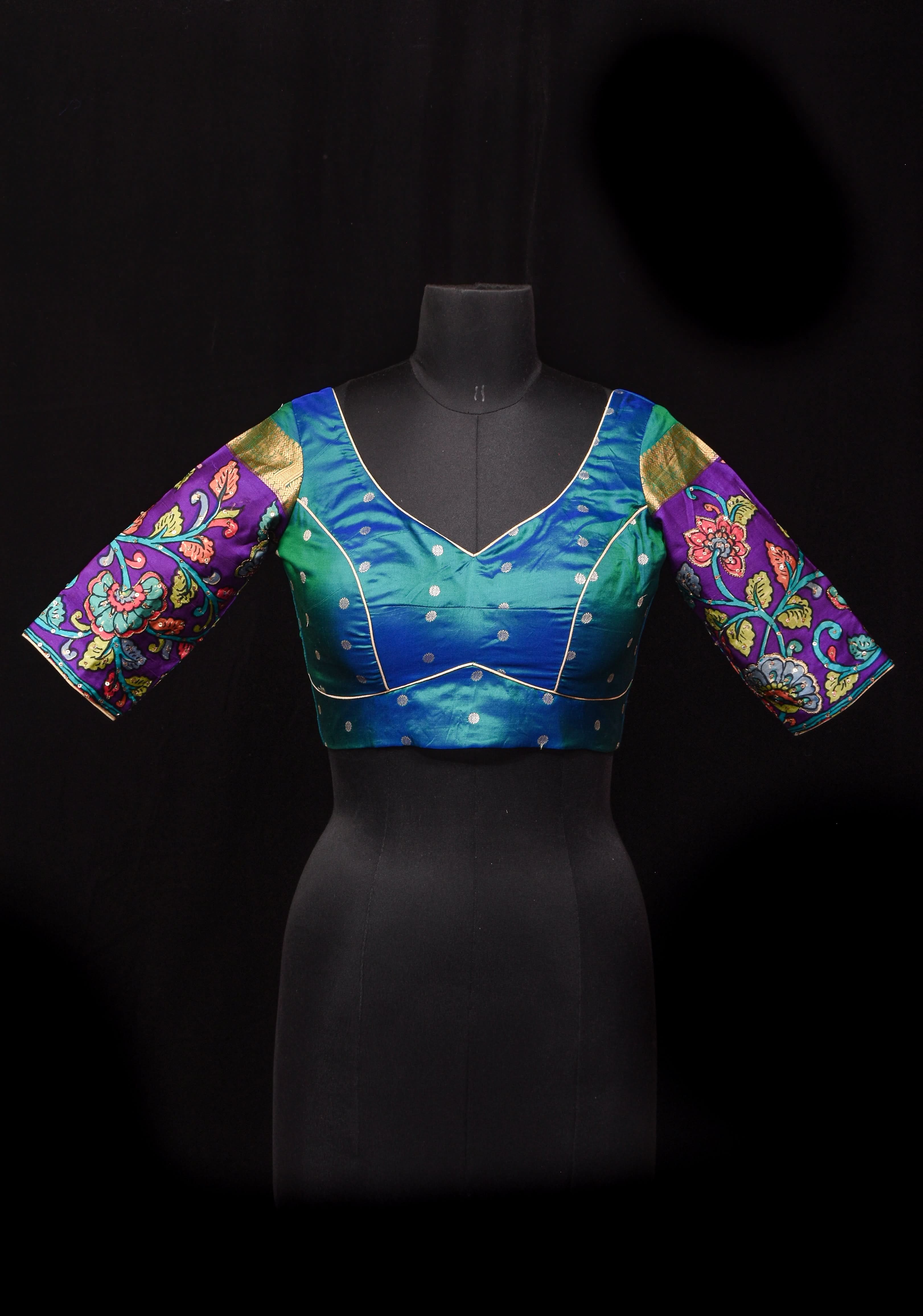 Blouses / Crop Tops